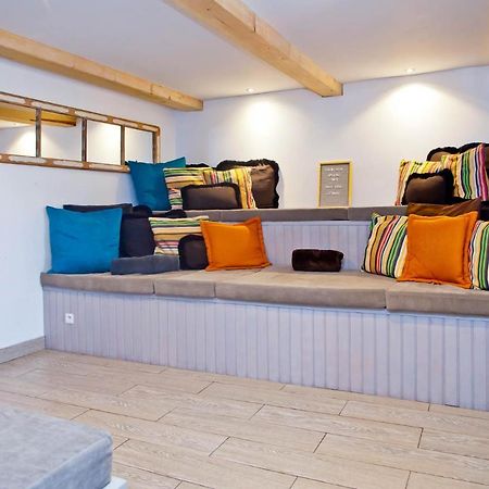 Oasis Hostel Antibes Exterior photo