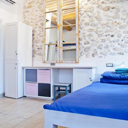 Oasis Hostel Antibes Exterior photo